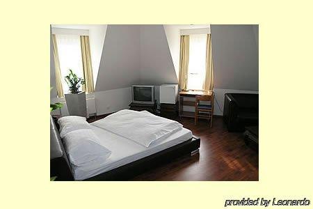 Hotel Regina Zurich Ruang foto